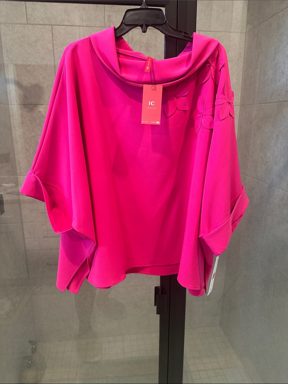 IC COLLECTION Fuchsia Flow Blouse